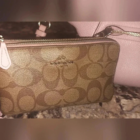 Coach purse and wallet set Authentic coach Good life left - Picture 3 of 10